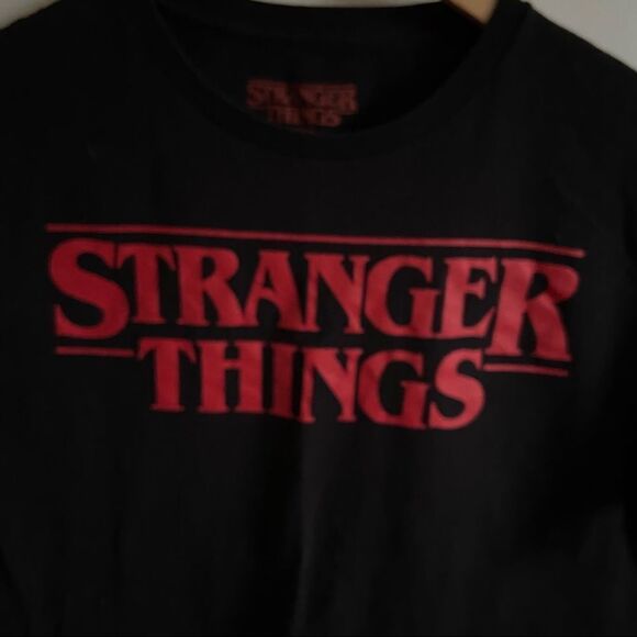 Strange things graphic T-shirt - Picture 5 of 7